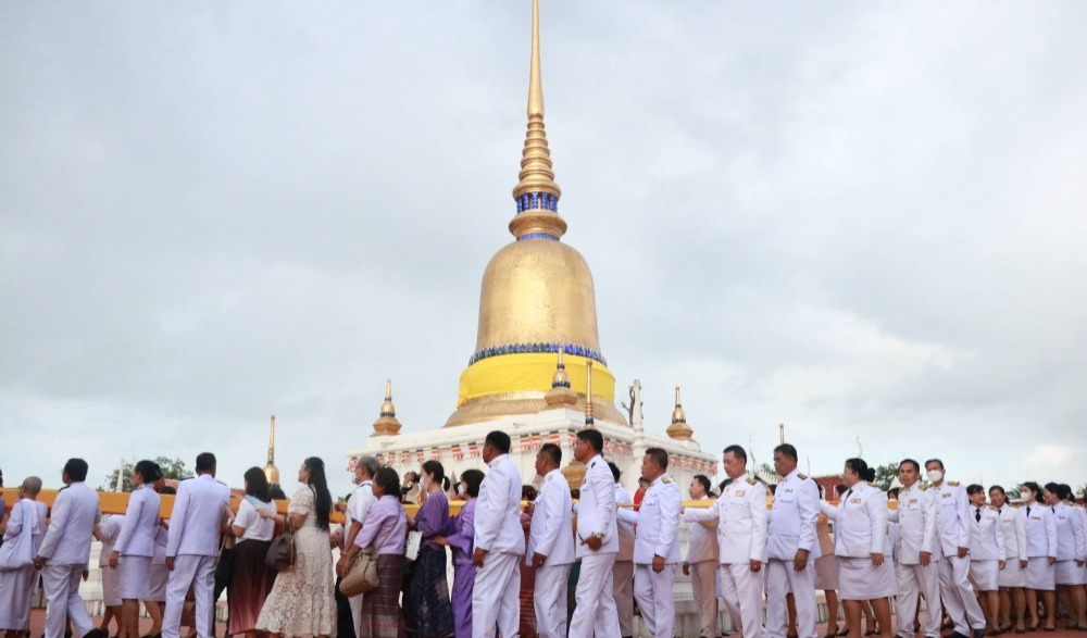 งานประเพณีแห่ผ้าพระราชทานขึ้นห่มพระบรมธาตุสวี 2569