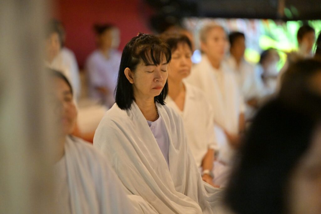 การเจริญจิตภาวนาซึ่งเป็นหนึ่งในกิจกรรมที่โครงการส่งเสริม