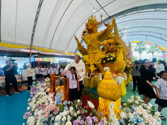 ประเพณีแห่เทียนพรรษาเมืองศรีราชา 2569