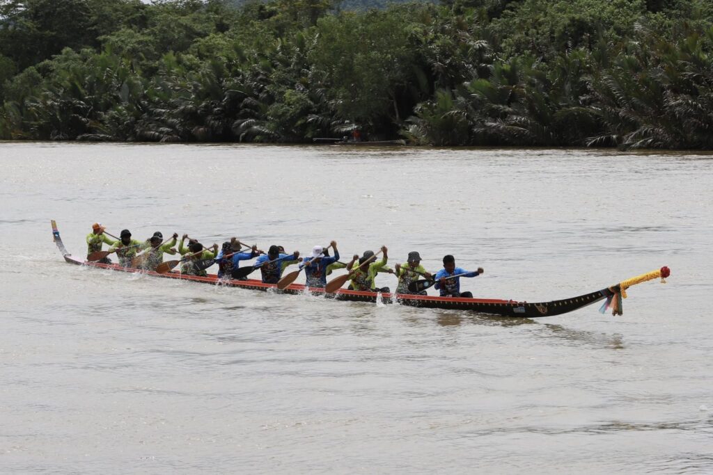 งานประเพณีเสด็จพระแข่งเรือ อำเภอกระบุรี ระนอง 2569