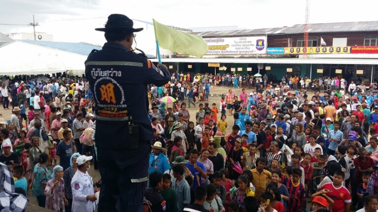 ประเพณีทิ้งกระจาด มูลนิธิสว่างเที่ยงธรรมสถาน อรัญประเทศ สระแก้ว 2569