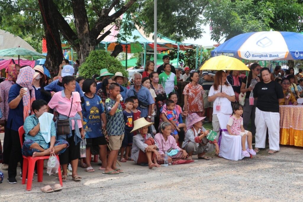บรรยากาศผู้เข้าร่วมงานบริเวณสวนสาธารณะ ปี 2567