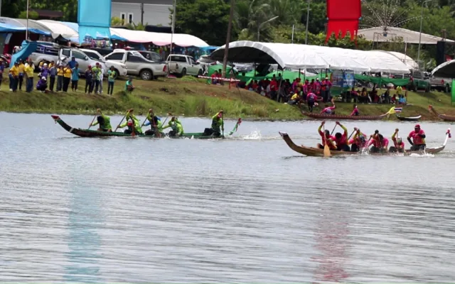งานแข่งขันเรือยาวประเพณีขึ้นโขนชิงธง ชุมพร 2569