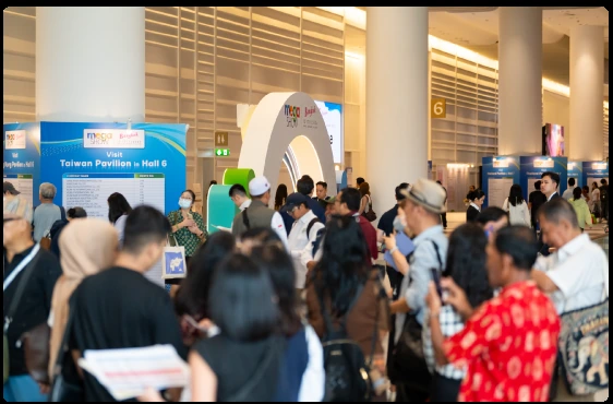 ผู้เข้าชมบริเวณทางเข้า MEGA SHOW Bangkok 2026