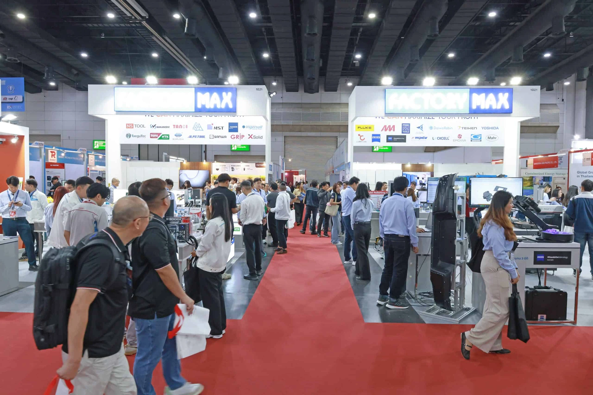 ผู้เข้าชมเดินในพื้นที่จัดแสดง InterMold Thailand 2026