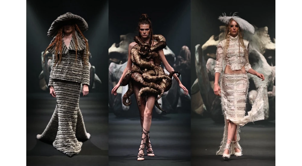 นางแบบนายแบบนำเสนอชุดบนรันเวย์ Bangkok International Fashion Week 2025