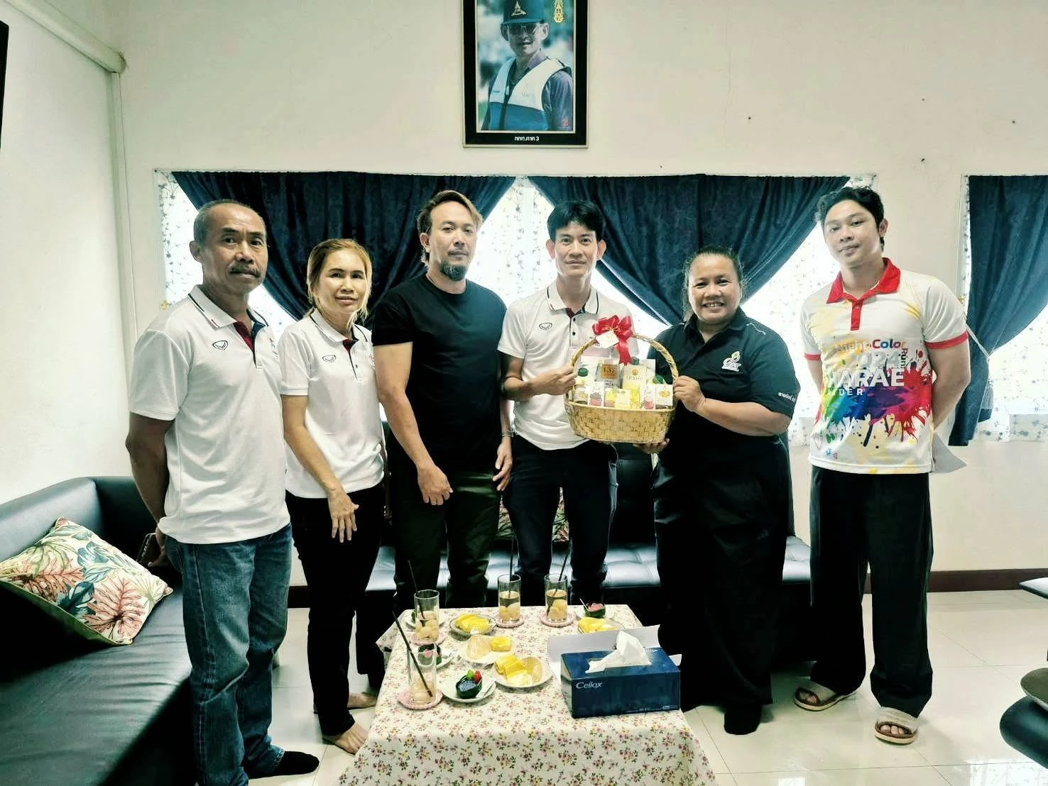 ภาพกลุ่มผู้ร่วมกิจกรรมในรายงานหารือเตรียมงานนายฮ้อยรันสว่างแดนดิน ปี 2569