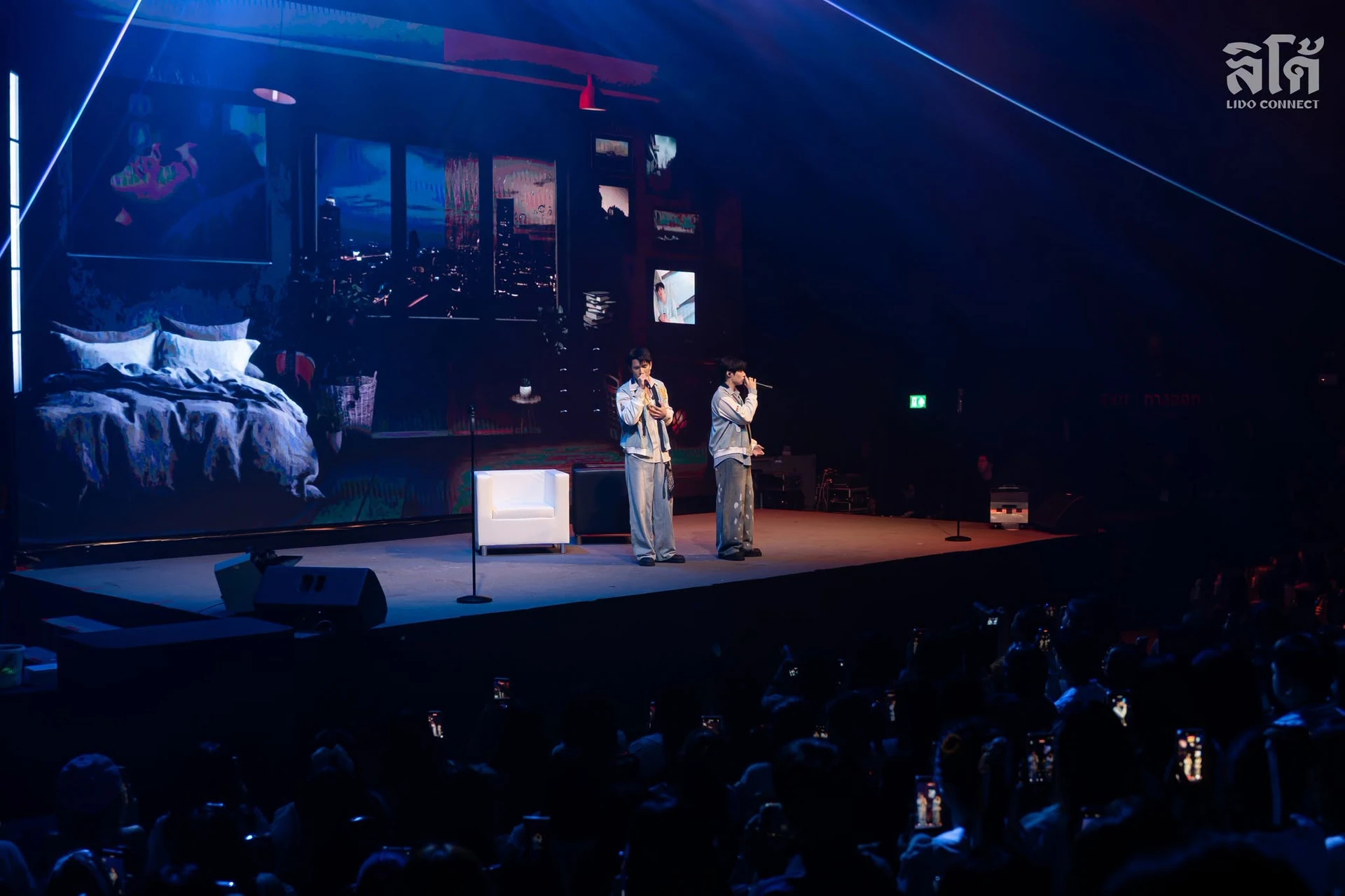 เวทีและผู้ชมงาน PEEK A POOO จากชุดภาพ Lido Connect ปี 2569