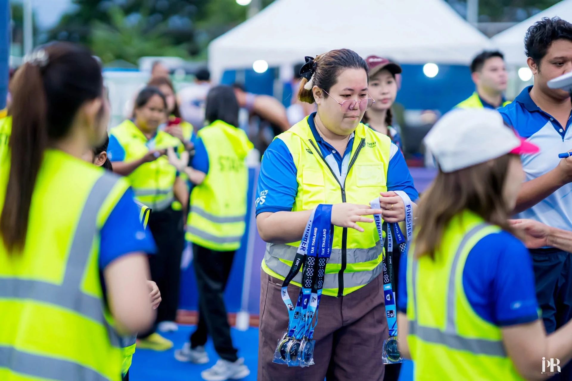 บรรยากาศบริเวณเหรียญในชุดภาพศึกษางาน TAK 10K เพื่อเตรียม TPS MOVE 126