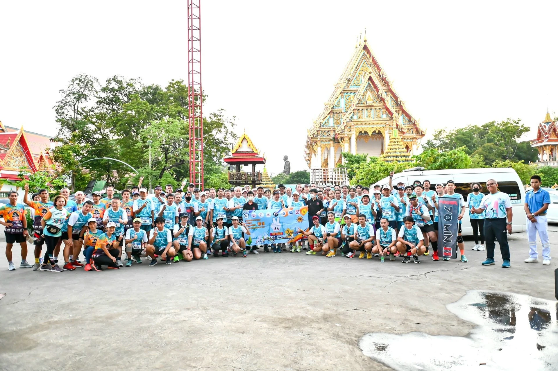 ภาพกลุ่มจากกิจกรรมวิ่งริมคลอง ซิตี้รันบางมดครั้งก่อนที่ Vrsports เผยแพร่