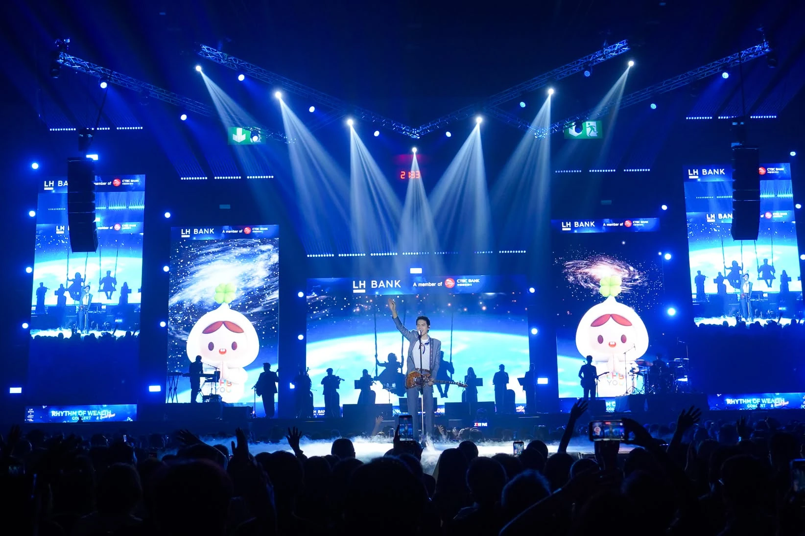 เวทีและบรรยากาศคอนเสิร์ต RHYTHM OF WEALTH จากอัลบั้ม LH Bank ปี 2569
