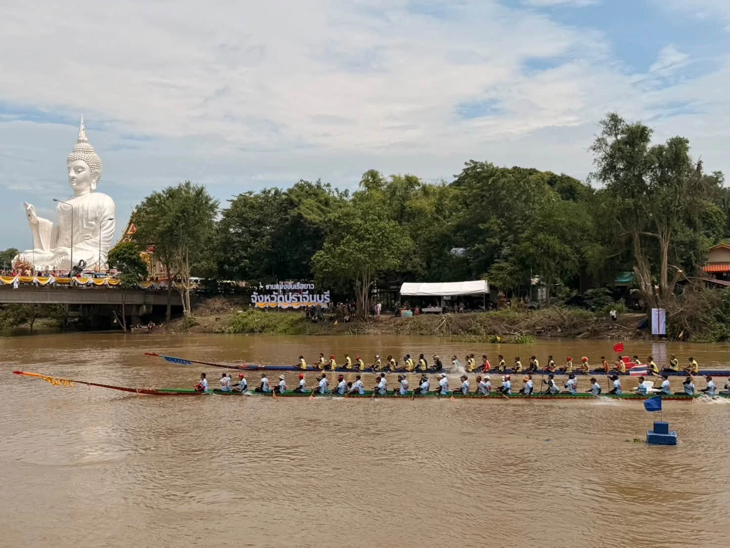 ภาพกิจกรรมเรือยาวในแม่น้ำจากอัลบั้มการแข่งขันปราจีนบุรี 12–13 กันยายน 2569 ของ ททท.
