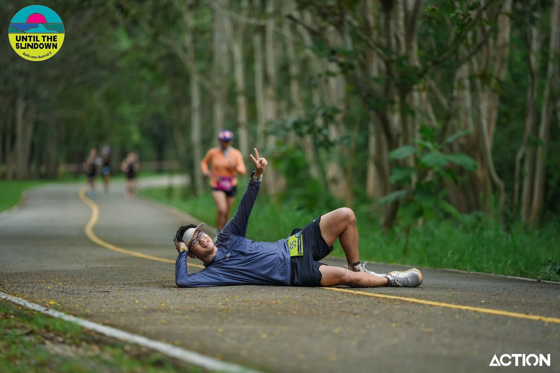 ภาพบรรยากาศบนเส้นทางจากโพสต์ OFFICIAL RACE PHOTO อันทิว เดอะ ซันดาวน์ 5 เครดิต ACTION
