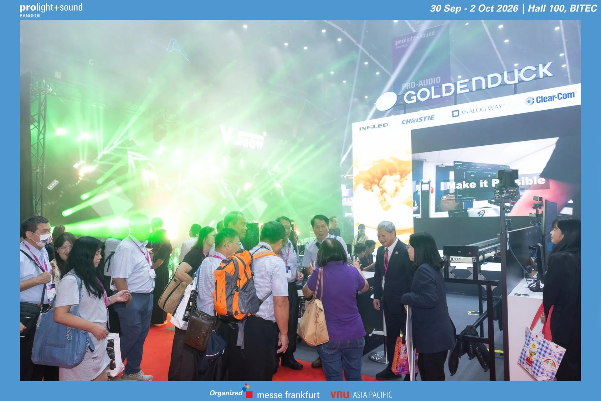 ภาพบริเวณบูธแสงและเสียงจากโพสต์ Prolight + Sound Bangkok 2026 ของผู้จัด คงกรอบวันที่และเครดิต