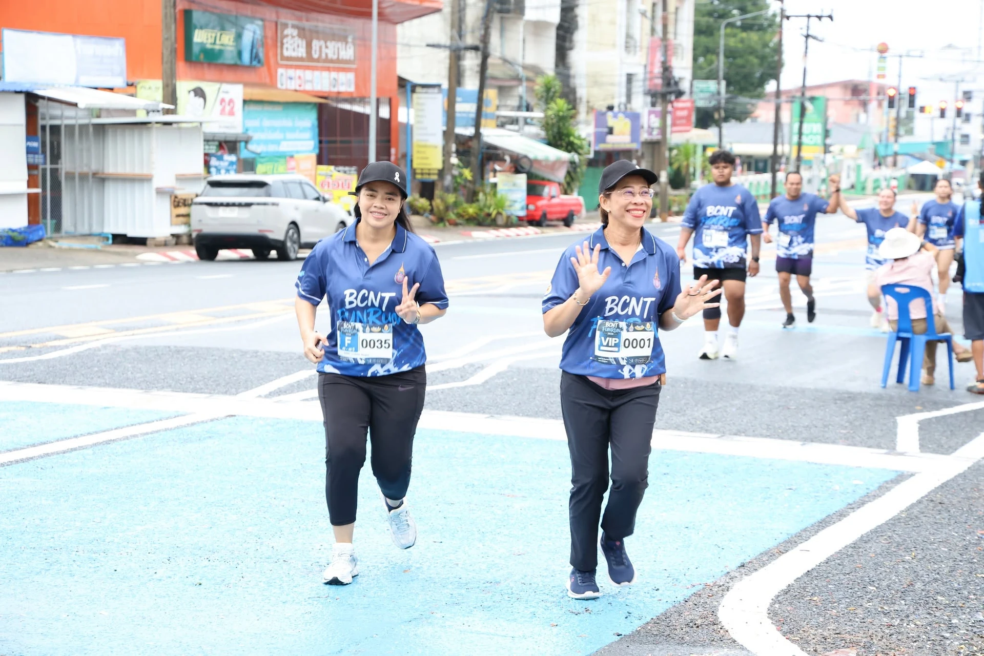 ผู้ร่วมกิจกรรม BCNT FUN RUN 2026 วิ่งบนถนน จากรายงานวิทยาลัยพยาบาลบรมราชชนนี ตรัง คงภาพเต็ม