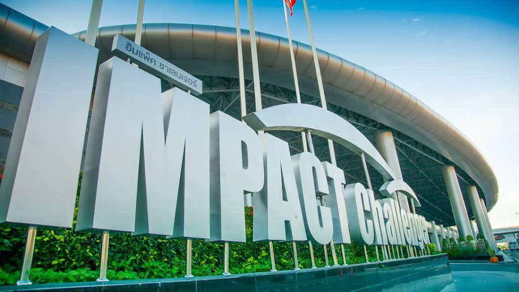ภาพภายนอกอาคาร IMPACT Challenger ข้อมูลเวลาถ่ายภาพบน Google Maps ระบุเดือนกุมภาพันธ์ 2560 — ภาพสถานที่ย้อนหลัง ไม่ใช่ภาพภายใน Hall 1 ภาพงาน AI Expo Thailand วันที่ 5–8 พฤศจิกายน 2569 หรือภาพการเตรียมงาน และไม่ใช้ยืนยันผังงานหรือสภาพพื้นที่ปัจจุบัน