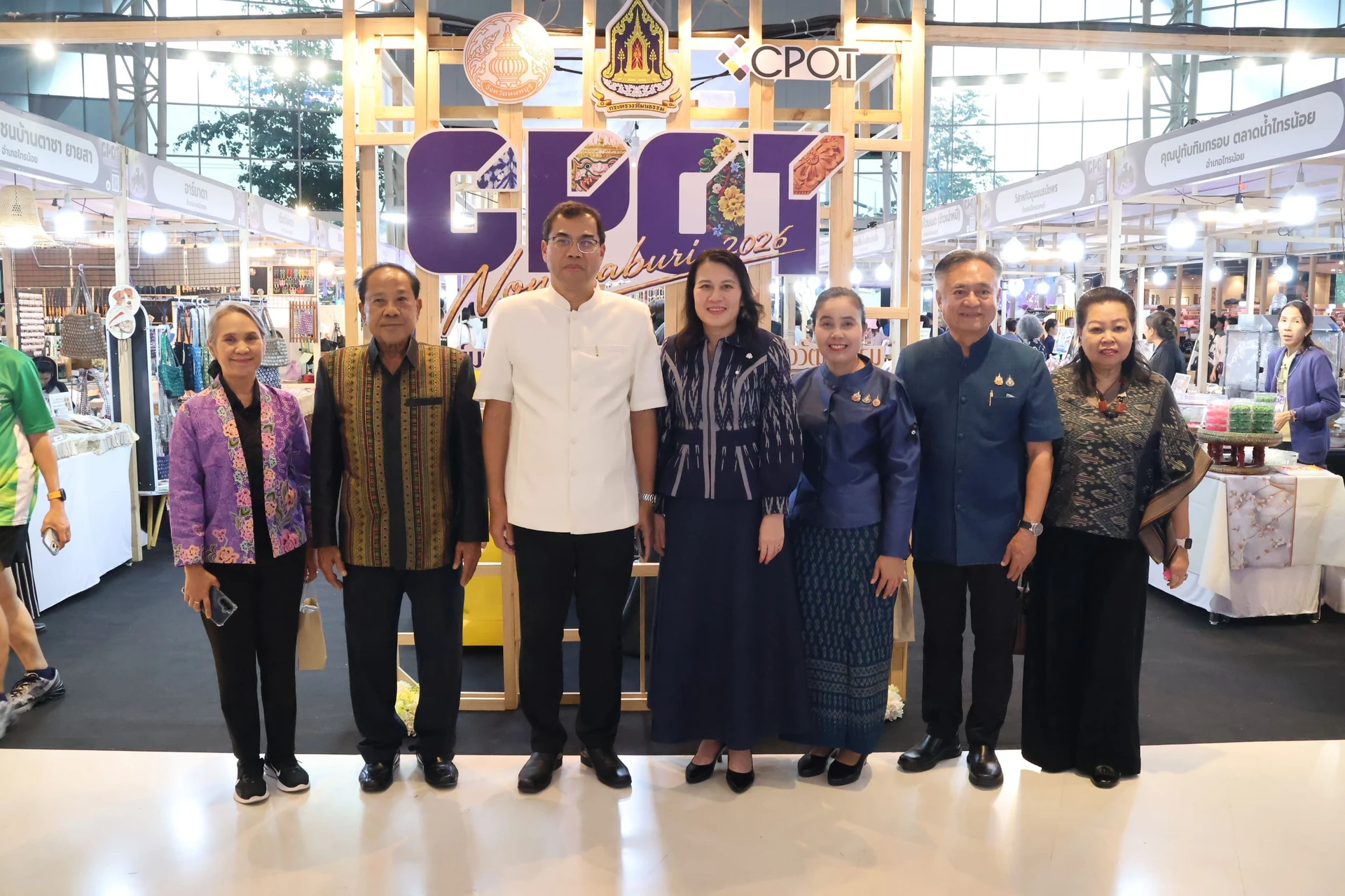 กลุ่มคนหน้าป้าย CPOT Nonthaburi 2026 ภายในพื้นที่จัดงาน