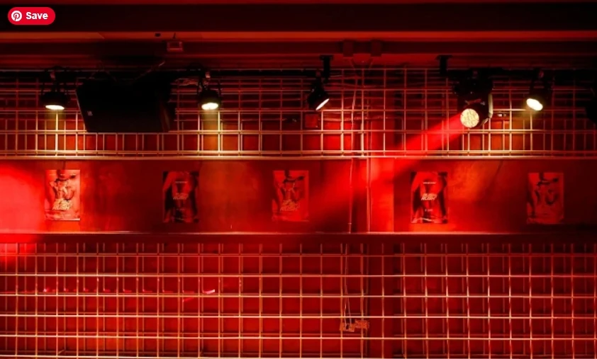 ภาพพื้นที่ BLACKOUT ชั้น 5 ของ BACKDOOR.BKK จากเว็บไซต์สถานที่ — ไม่ระบุวันหรือปีถ่าย เป็นภาพสถานที่ประกอบย้อนหลัง ไม่ใช่ภาพ Golden Week Bangkok: BEARISM × SHADOW วันที่ 3 ตุลาคม 2569 ซึ่งยกเลิกแล้ว หรือการเตรียมงาน และไม่ใช้ยืนยันสภาพอาคารปัจจุบัน ผลตรวจโครงสร้าง หรือการรับรองความปลอดภัย