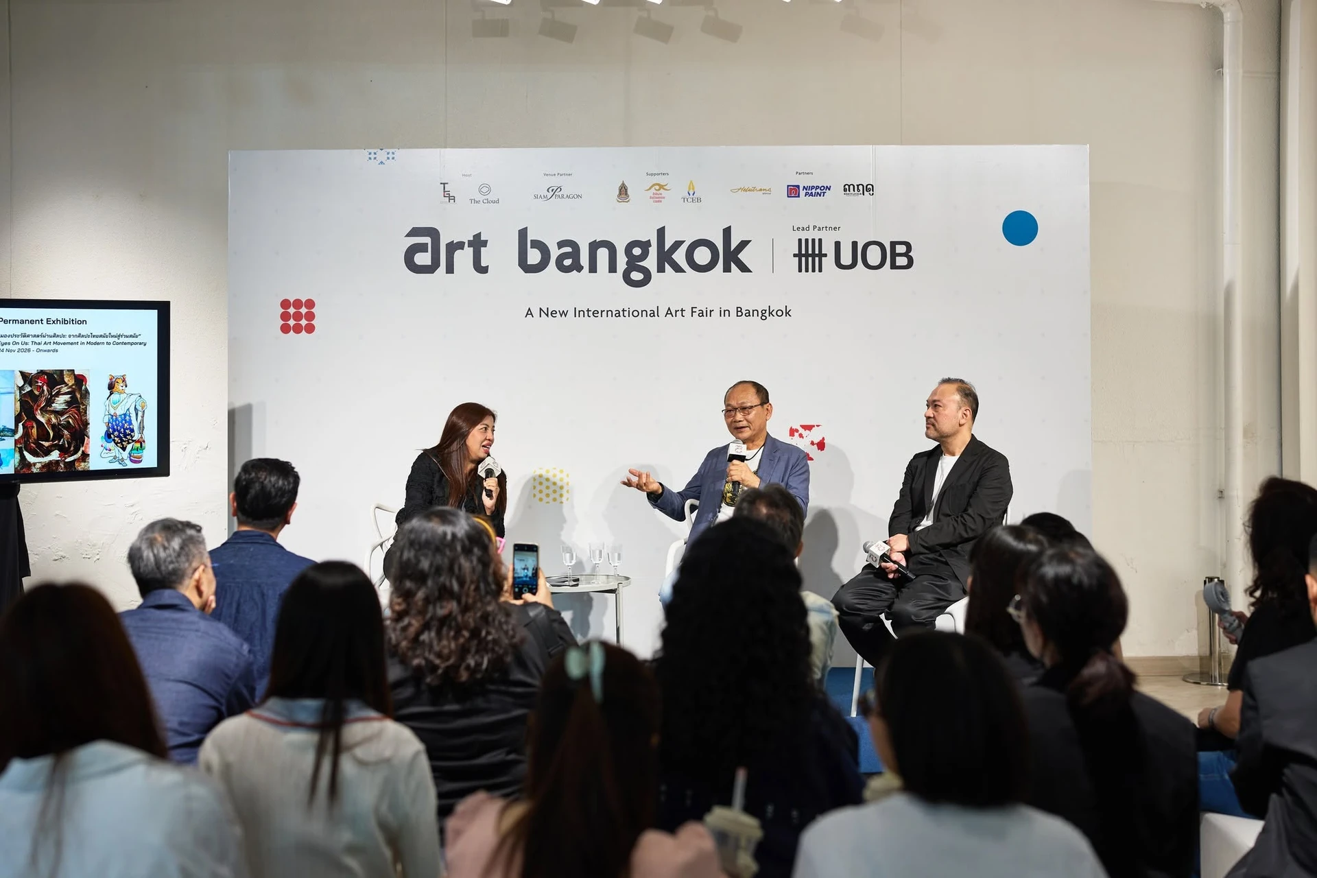 บรรยากาศเวทีเสวนาในงาน art bangkok 2026 จากอัลบั้มรายงานของผู้จัด