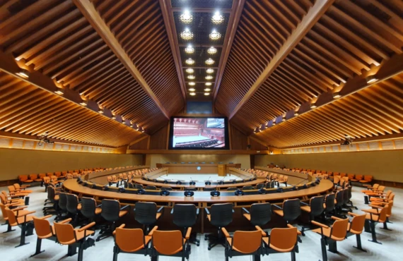 Conference Room 3 ของ United Nations Conference Centre กรุงเทพฯ จากเว็บไซต์สถานที่ทางการ — ไม่ระบุวันหรือปีถ่าย เป็นภาพห้องว่างประกอบลักษณะสถานที่ ไม่ใช่ภาพเซสชัน Measuring Living Wage for Supply Chains วันที่ 15 กันยายน 2569 หรือการเตรียมงาน และไม่ยืนยันผังใช้งานหรือสภาพห้องปัจจุบัน