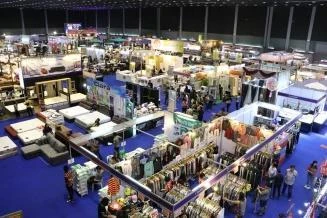 พื้นที่แสดงสินค้าและผู้เข้าชม One Stop Shopping Expo at Chiangmai ปี 2559