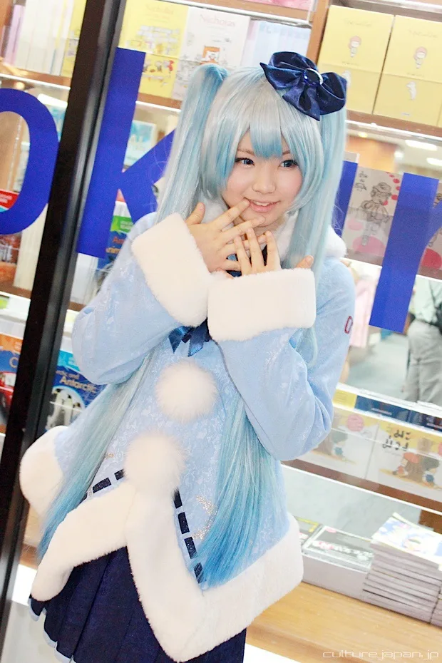 ผู้แต่งคอสเพลย์ Hatsune Miku ในกิจกรรมที่กรุงเทพมหานคร